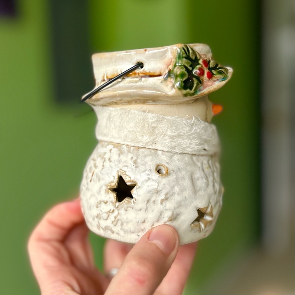 Vintage Snowman Winter Seasonal Festive Pottery Ceramic Tealight Candle Holder - Picture 6 of 12